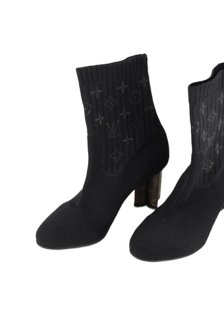 Silhouette Ankle Boots