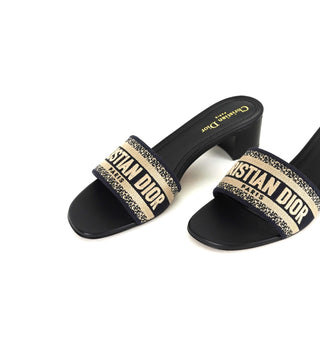 Dway Heeled Slides