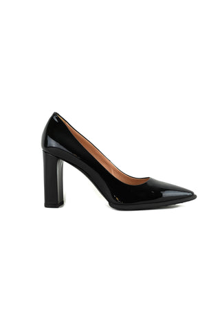 Pointed Pumps