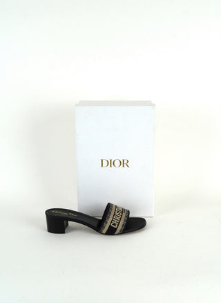 Dway Heeled Slides