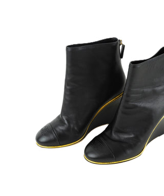 2022 Interlocking CC Logo Boots