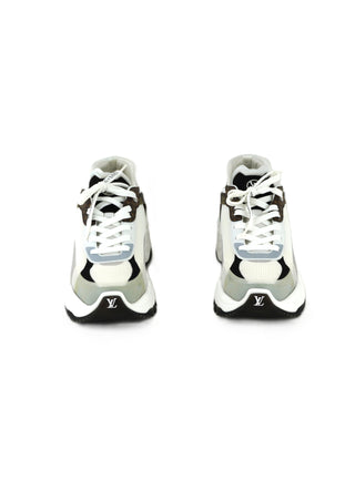 Run 55 Sneakers