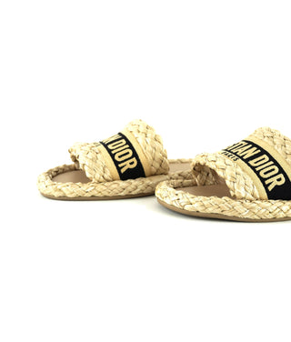 Dway Sandals