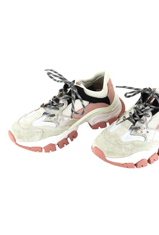 Leave No Trace Low-Top Sneakers