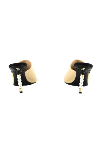 Interlocking CC Logo Peal Mules