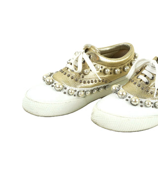 Low-Top Sneakers