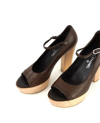 Peep-Toe Platform Pumps